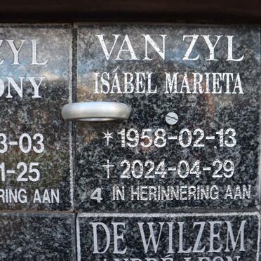 ZYL Isabel Marieta, van 1958-2024