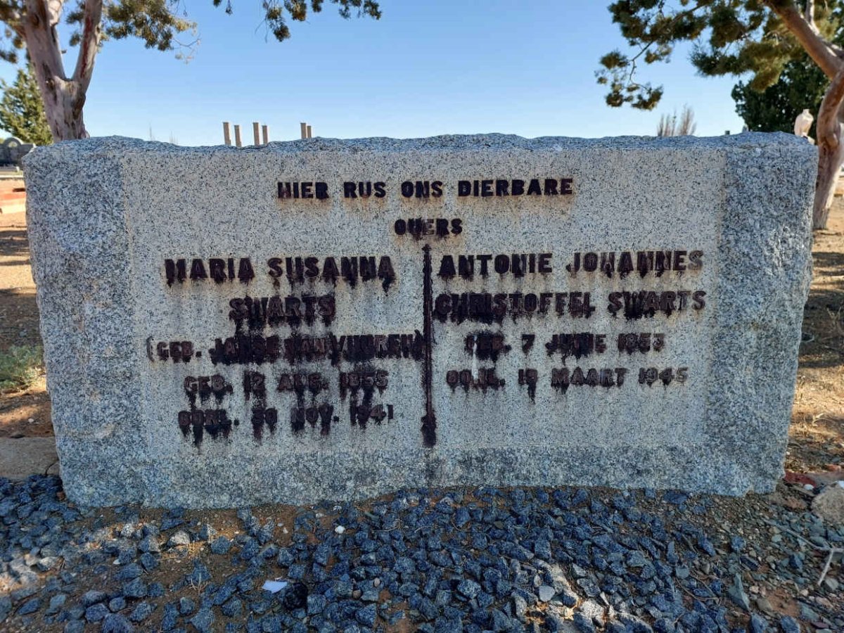 SWARTS Antonie Johannes Christoffel 1853-1945 &amp; JANSE VAN VUUREN Maria Susanna 1855-1941