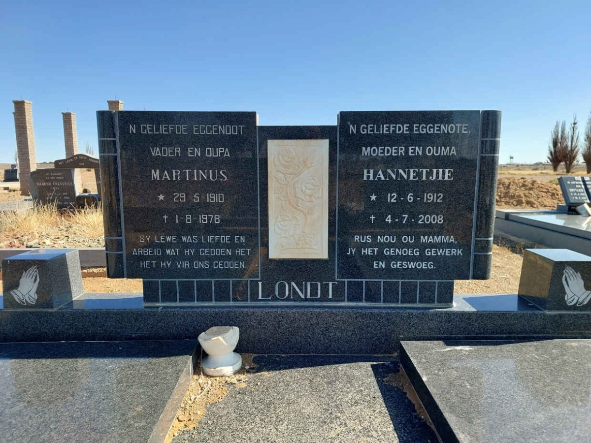 LONDT Martinus 1910-1978 & Hannetjie 1912-2008