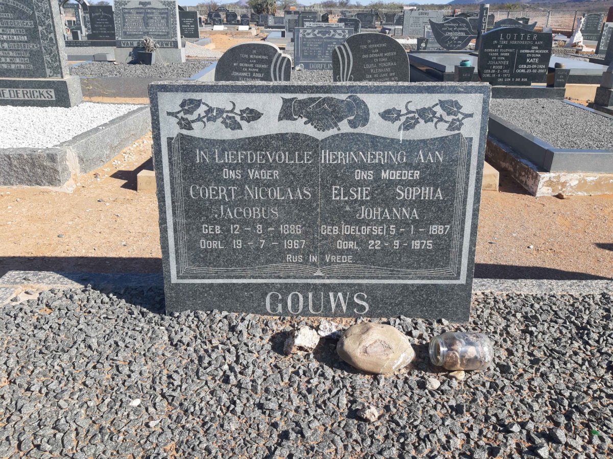 GOUWS Gert Nicolaas Jacobus 1886-1967 &amp; Elsie Sophia Johanna OELOFSE 1887-1975