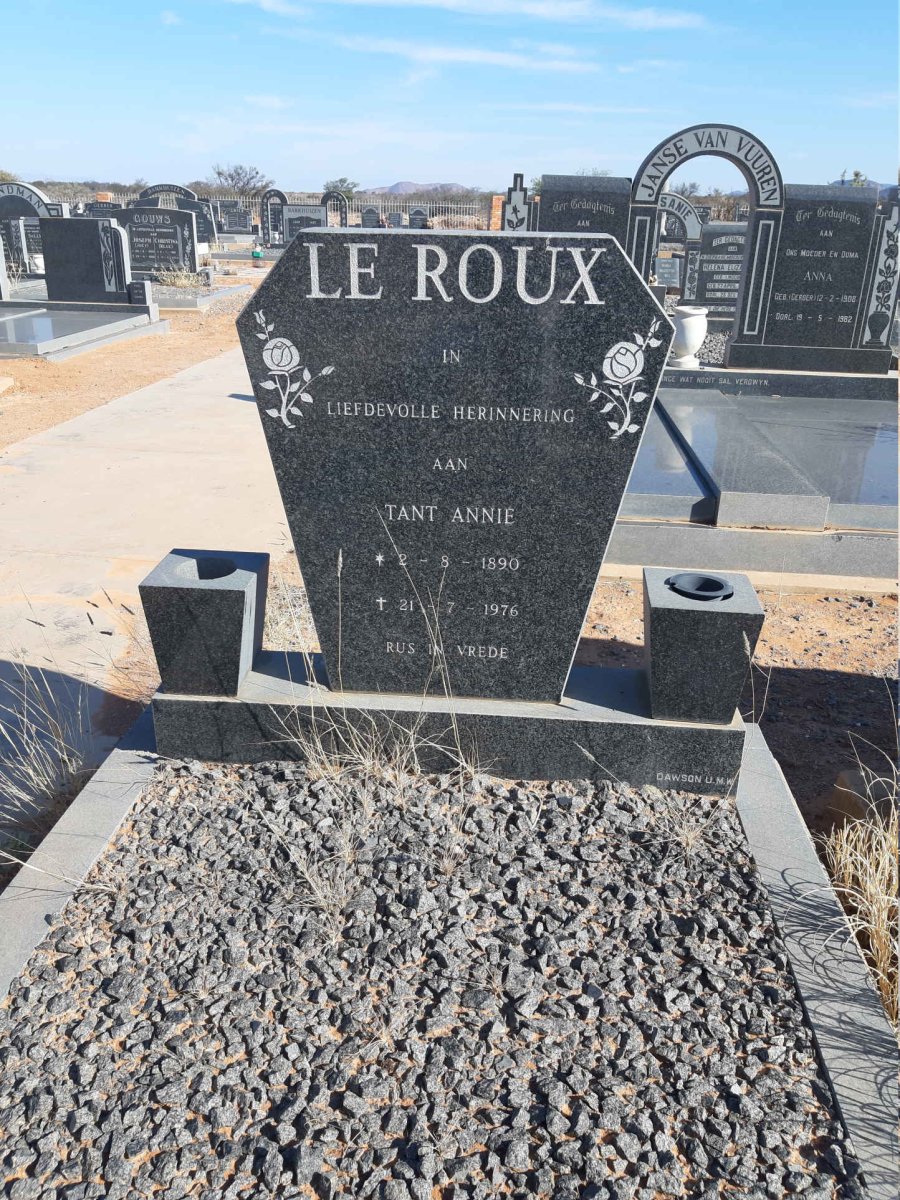 ROUX Annie, le 1890-1976