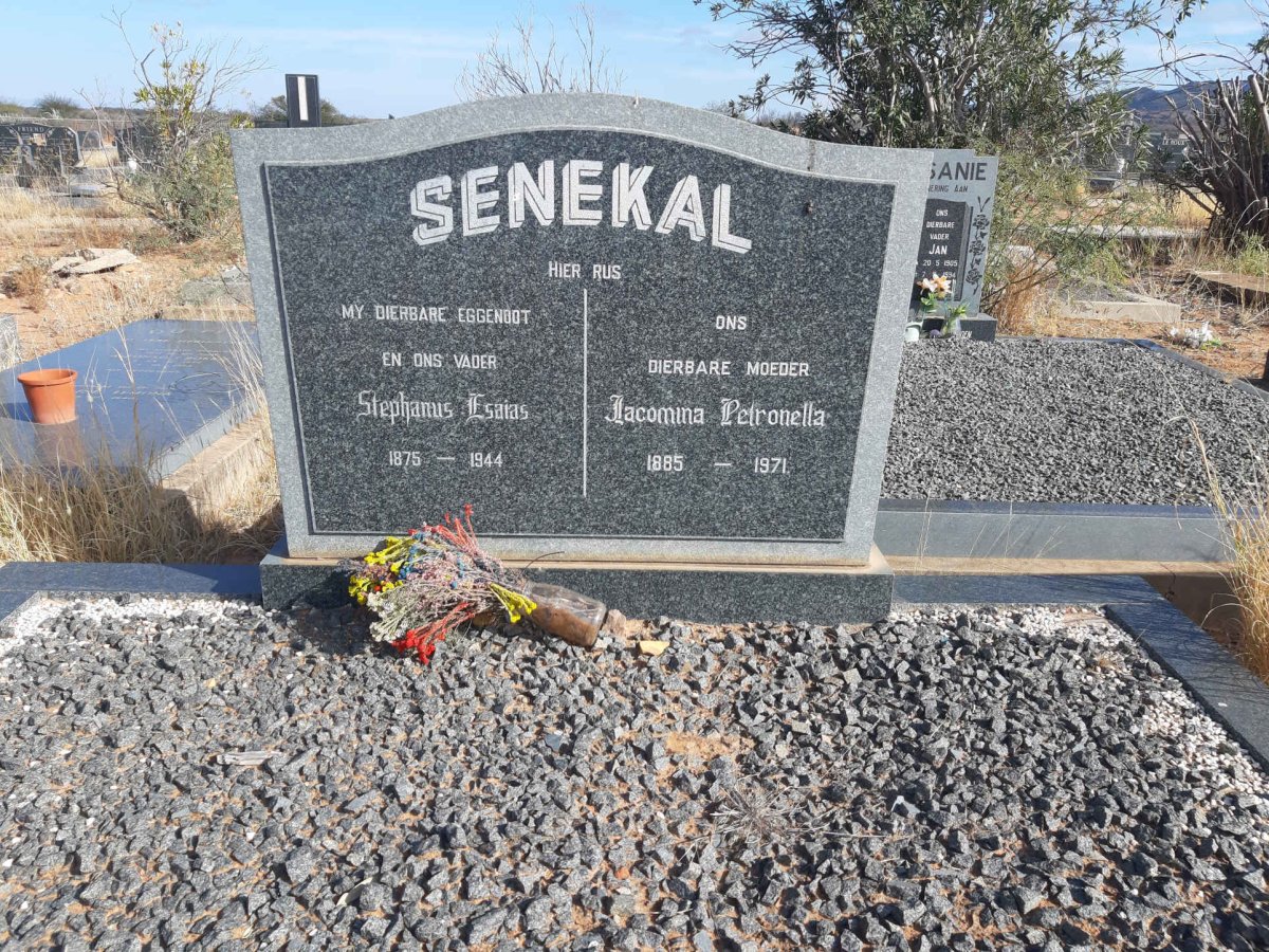 SENEKAL Stephanus Esaias 1875-1944 &amp; Jacomina Petronella 1885-1971