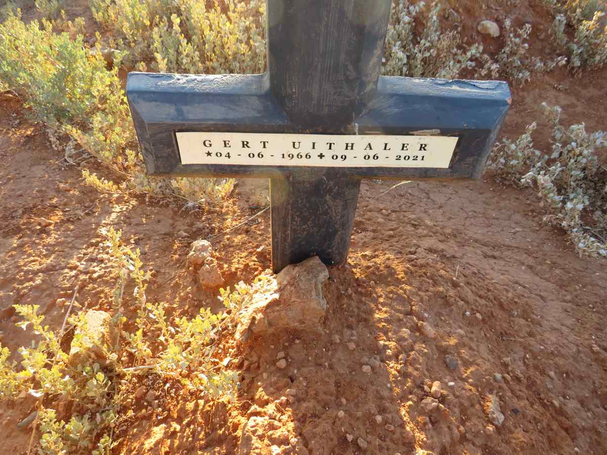 UITHALER Gert 1966-2021