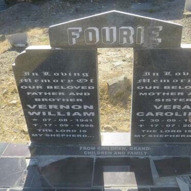 FOURIE Vernon William 1941-1998 &amp; Vera Caroline 1941-2006