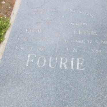FOURIE Kosie 1920-1989 &amp; Lettie LE GRANGE 1925-2004