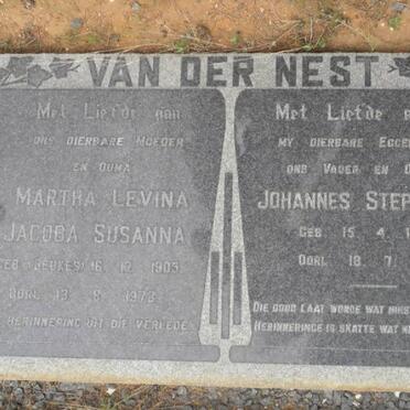 NEST Johannes Stephanus, van der 1897-1956 &amp; Martha Levina Jacoba Susanna BEUKES 1905-1973
