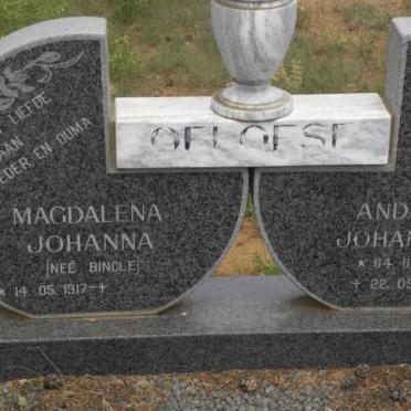 OELOFSE Andries Johannes 1913-1991 &amp; Magdalena Johanna BINGLE 1917-.
