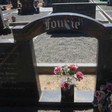 FOURIE Philip Jacobus 1912-1976 &amp; Dora 1913-1981