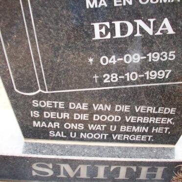 SMITH Edna 1935-1997