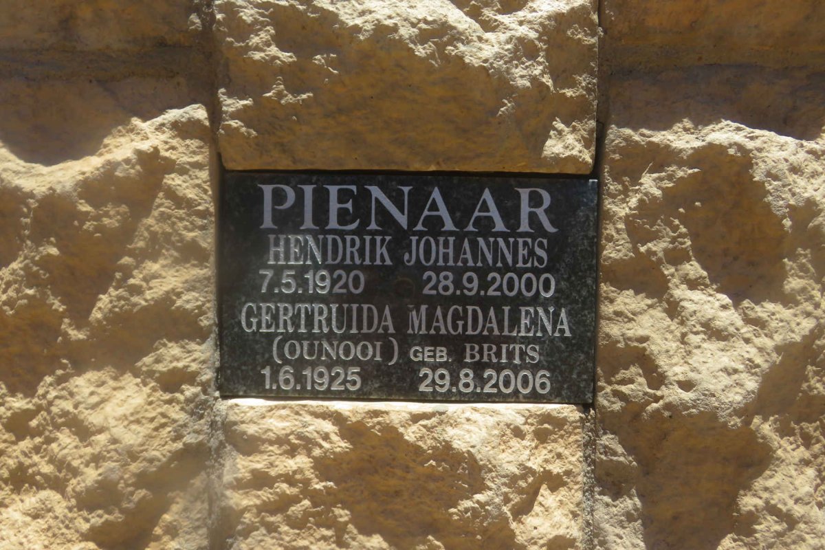 PIENAAR Hendrik Johannes 1920-2000 &amp; Gertruida Magdalena BRITS 1925-2006