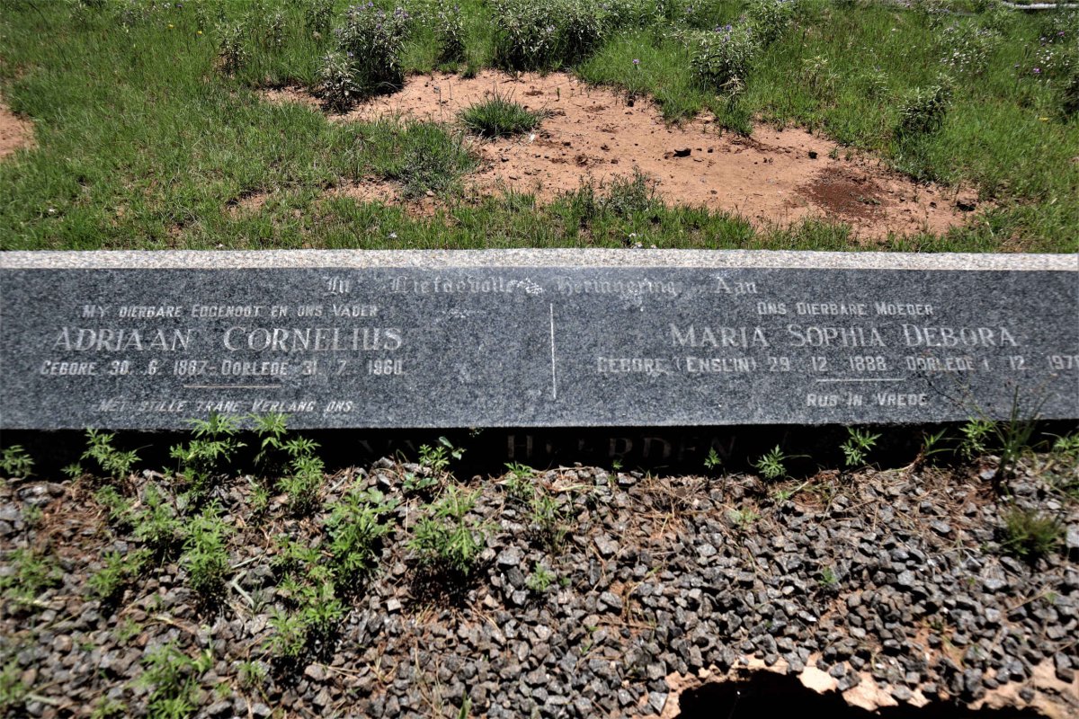 HEERDEN Adriaan Cornelius, van 1887-1960 &amp; Maria Sophia Debora ENSLIN 1888-1978