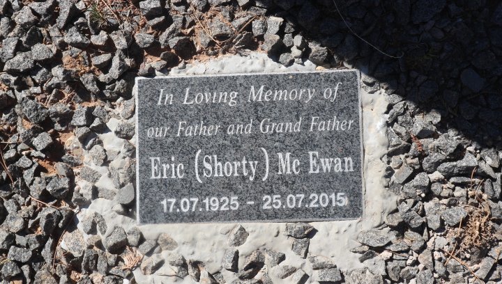 McEWAN Eric 1925-2015