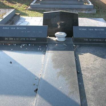NIEKERK Hennie, van 1908-1980 &amp; Anna 1913-1991