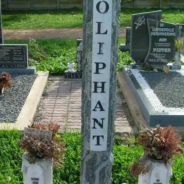 OLIPHANT Jan Jacobus Johannes 1967-2001