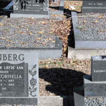 STEYNBERG Maria Cornelia 1897-1984 :: PENTZ Amanda Petro 1955-1984