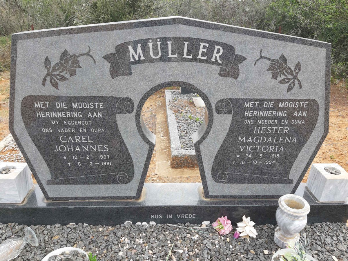 MULLER Carel Johannes 1907-1991 & Hester Magdalena Victoria 1918-1994