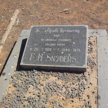 SNYDERS F.H. 1926-1974