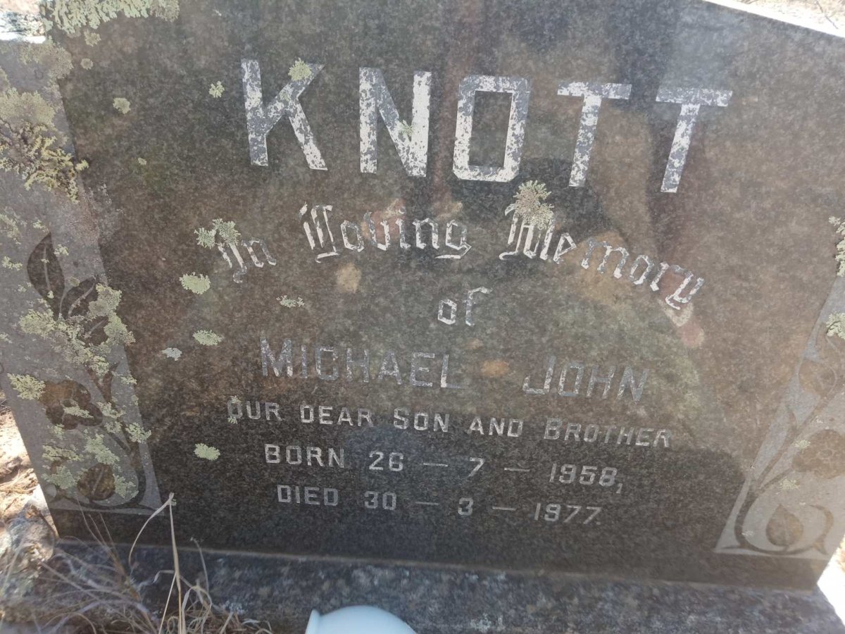 KNOTT Michael John 1958-1977