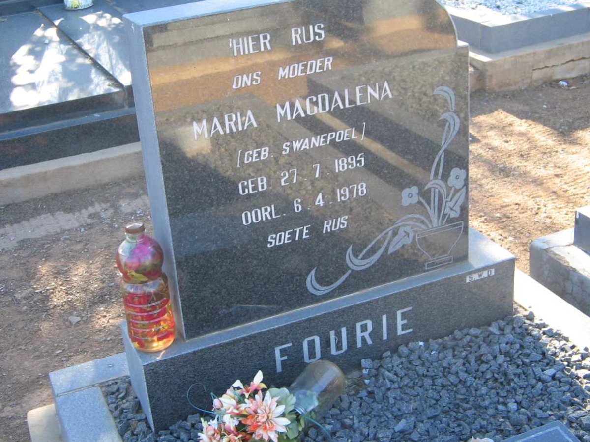 FOURIE Maria Magdalena nee SWANEPOEL 1895-1978