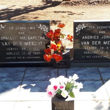 MESCHT Andries Johannes, van der  1918-1983 &amp; Cornelia Margaretha 1921-1995