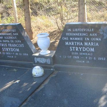 STRYDOM Petrus Francois 1901-1984 &amp; Martha Maria SENEKAL 1919-1992