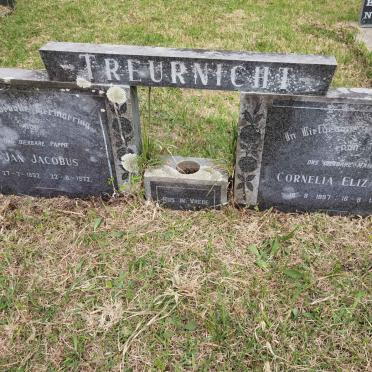 TREURNICHT Jan Jacobus 1892-1972 &amp; Cornelia Elizabeth 1897-1972