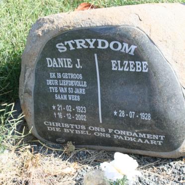 STRYDOM Danie J. 1923-2002 &amp; Elzebe 1928-