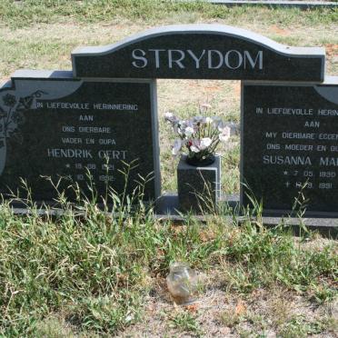 STRYDOM Hendrik Gert 1921-1992 &amp; Susanna Maria 1930-1991