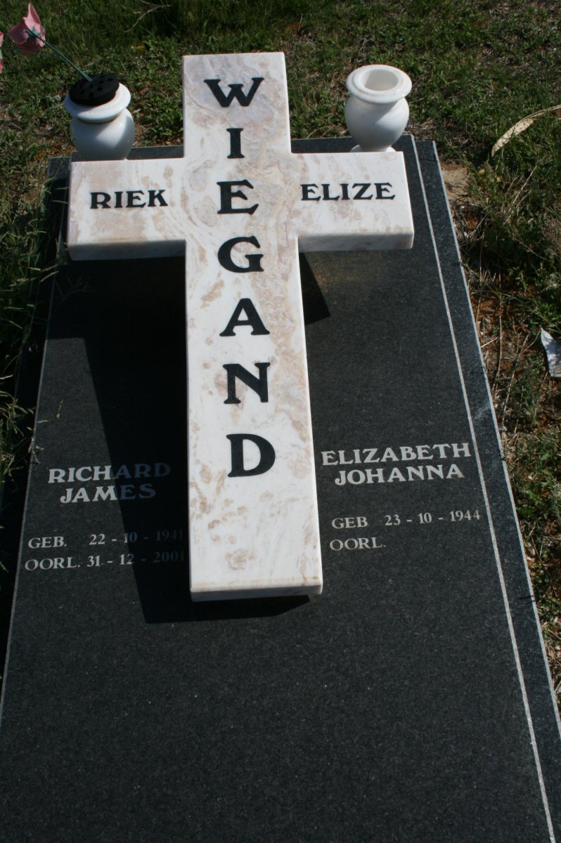 WIEGAND Richard James -2001 & Elizabeth Johanna 1944-