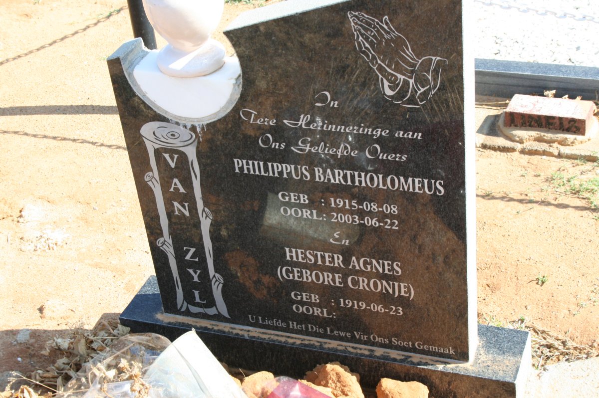 ZYL Philippus Bartholomeus, van 1915-2003 & Hester Agnes CRONJE 1919-