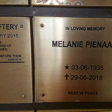 PIENAAR Melanie 1935-2018