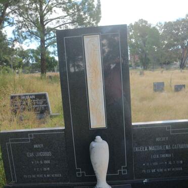 HENNING Izak Jacobus 1908-1979 &amp; Engela Magdalena Catharina THERON 1911-1979