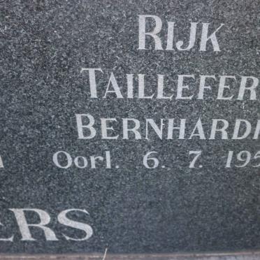 VILLIERS Frances Reitz, de -1947 &amp; Louisa Jacoba Louw -1958 :: DE VILLIERS Rijk Taillefer Bernhardi -1958