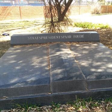 FOUCHE Jacobus Johannes 1898-1980 &amp; R. McDONALD 1900-1993