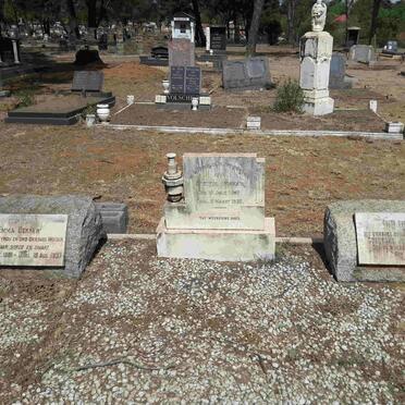 BEKKER Coenraad Josephus 1878-1955 &amp; Emma 1881-1937 :: BEKKER Freddie 1907-1936