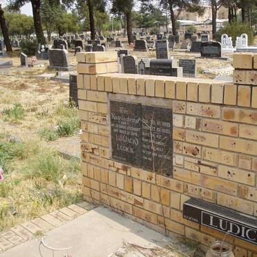 LUDICK L.J. 1905-1983