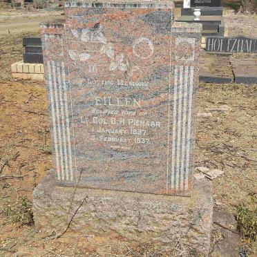 PIENAAR Eileen 1897-1937