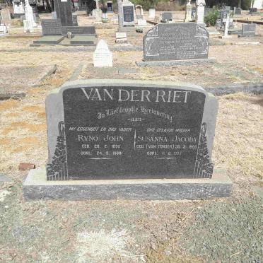 RIET Ryno John, van der 1895-1968 &amp; Susanna Jacoba VAN TONDER 1900-1993