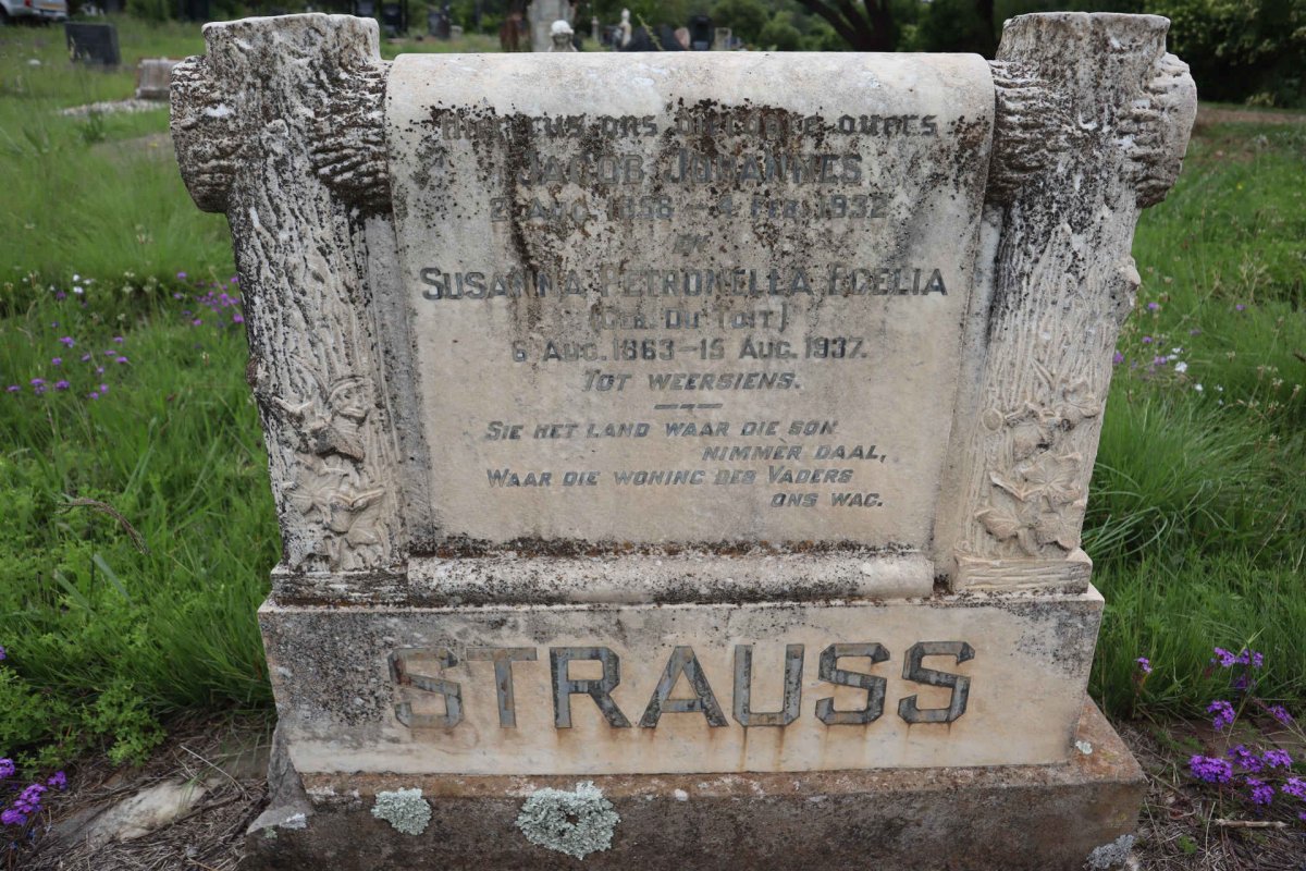 STRAUSS Jacob Johannes 1858-1932 & Susanna Petronella Egelia DU TOIT 1863-1937