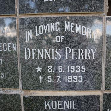 PERRY Dennis 1935-1993