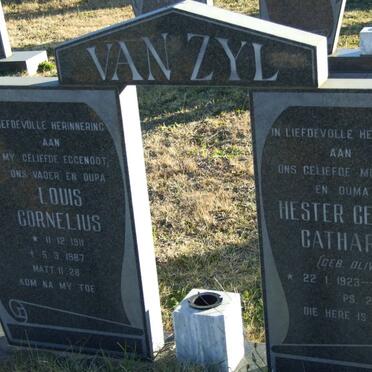 ZYL Louis Cornelius, van 1911-1987 &amp; Hester Cecilia Catharina OLIVIER 1923-