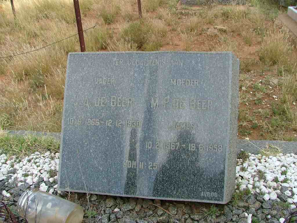 BEER J.A., de 1866-1930 & M.P. JAMES 1867-1958