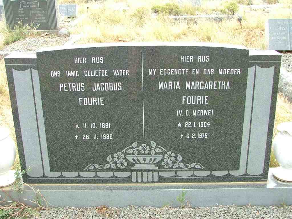 FOURIE Petrus Jacobus 1891-1982 & Maria Margaretha V.D. MERWE 1904-1975