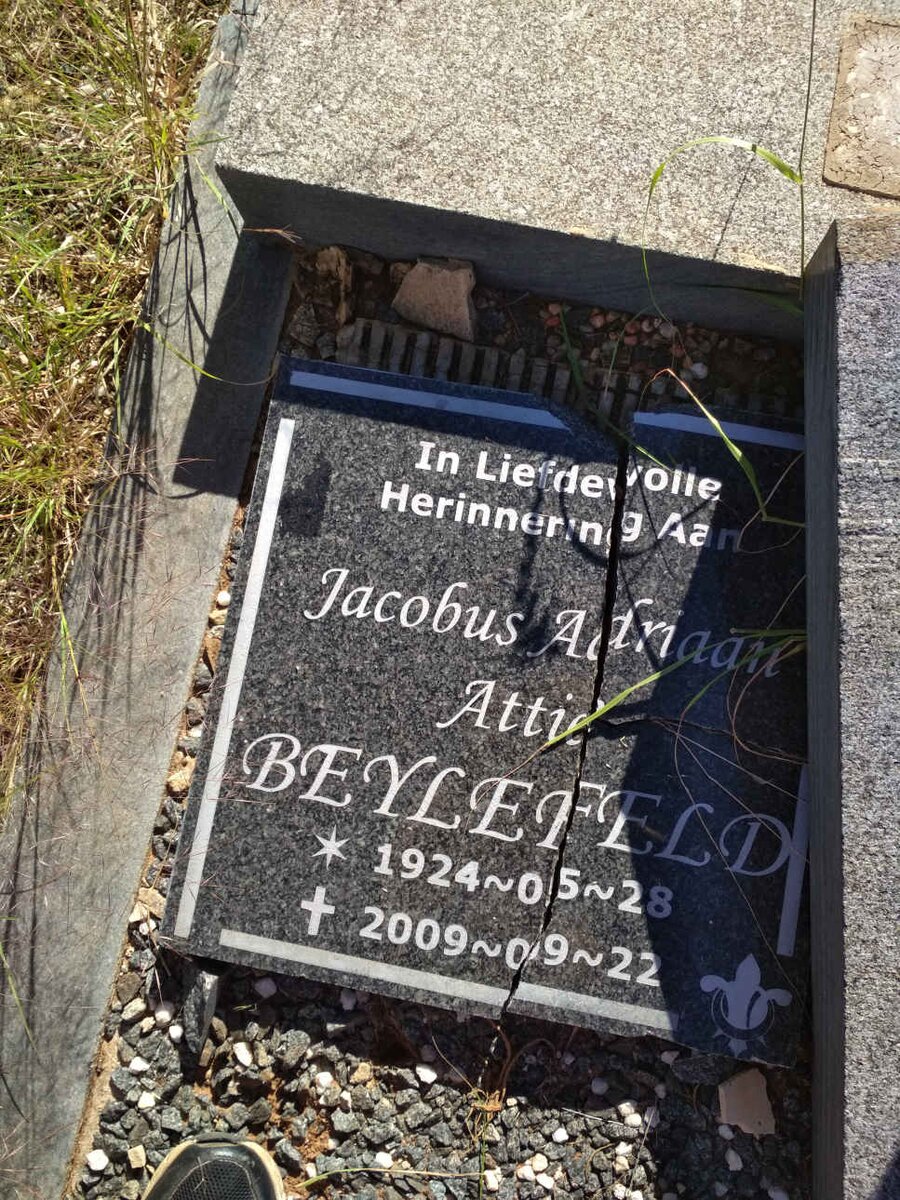 BEYLEFELD Jacobus Adriaan 1924-2009