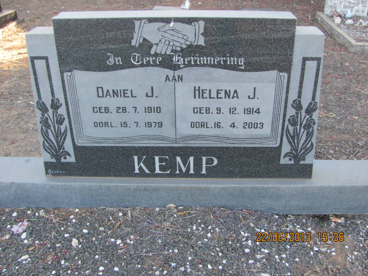 KEMP Daniel J. 1910-1979 & Helena J. 1914-2003
