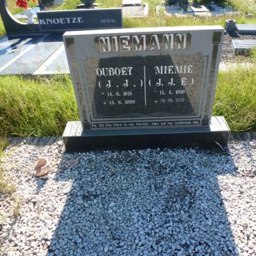 NIEMANN J.J. 1915-1999 &amp; J.J.F. 1919-2005