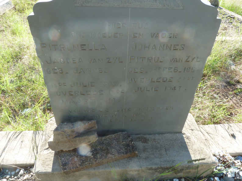 ZYL Johannes Pitrus, van 1859-1947 &amp; Pitronella Jacoba nee JACOBS 1866-1937