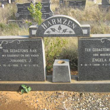HARMZEN Johannes J. 1905-1973 &amp; Engela C. 1909-1981