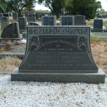 BEZUIDENHOUT Johannes Jurgens 1882-1955 &amp; Anna Susanna FICK 1884-1974