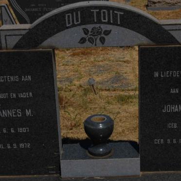 TOIT Johannes M., du 1907-1972 &amp; Johanna M.J.S. V.D. WALT 1907-1986